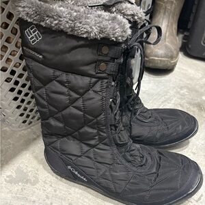 Columbia Women's Waterproof Winter Boots with Fur Trim